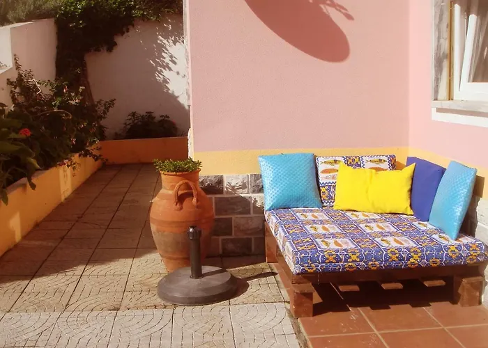 Campo De Oleandros Tatil Evi Lourinhã